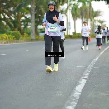 Runner Photo 7745847