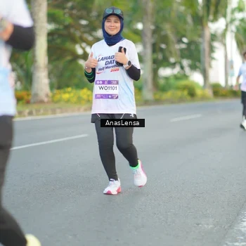 Runner Photo 7745858