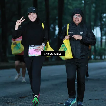 Runner Photo 7745860