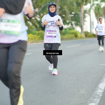 Runner Photo 7745862