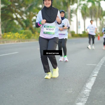 Runner Photo 7745866
