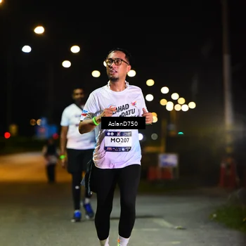 Runner Photo 7745880