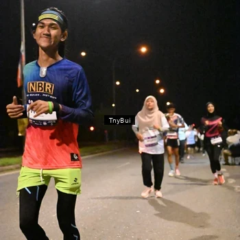 Runner Photo 7745881