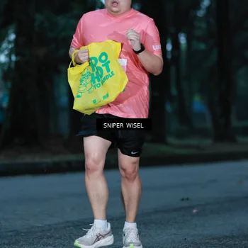 Runner Photo 7745894