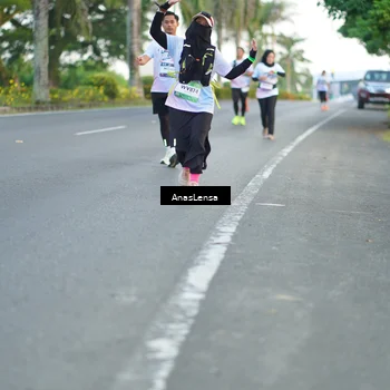 Runner Photo 7745897