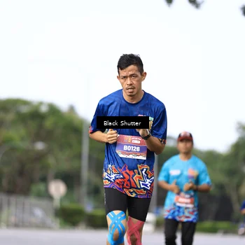 Runner Photo 7745898