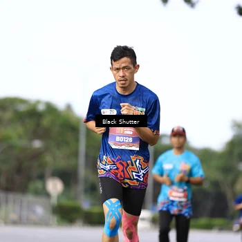 Runner Photo 7745906