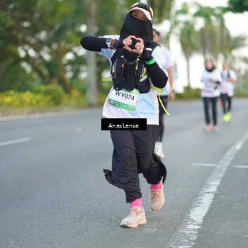 Runner Photo 7745926