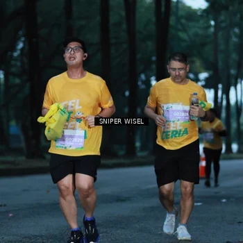 Runner Photo 7745928
