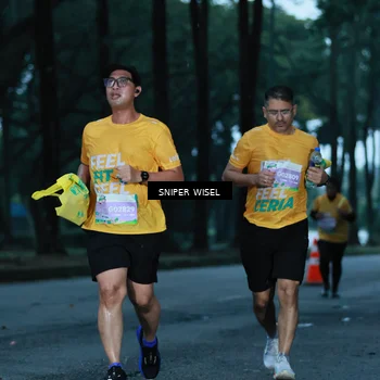 Runner Photo 7745934