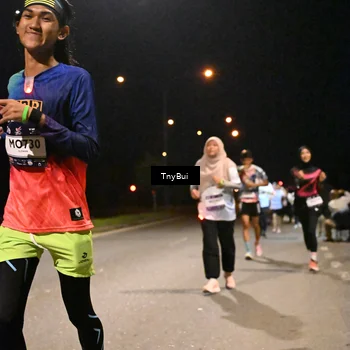 Runner Photo 7745938