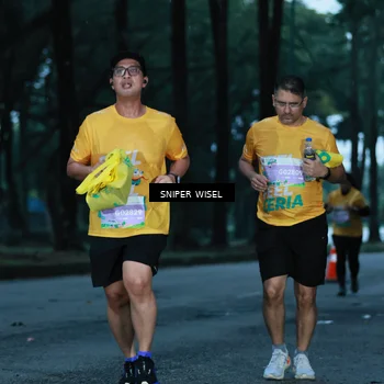 Runner Photo 7745940