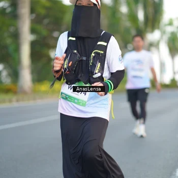 Runner Photo 7745952