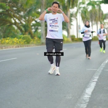 Runner Photo 7745954
