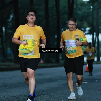 Runner Photo 7745962