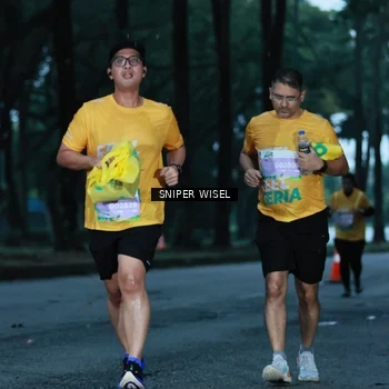 Runner Photo 7745974