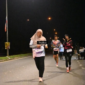 Runner Photo 7745978