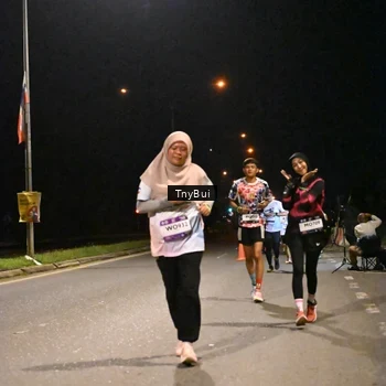 Runner Photo 7745980