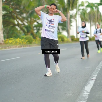 Runner Photo 7745989