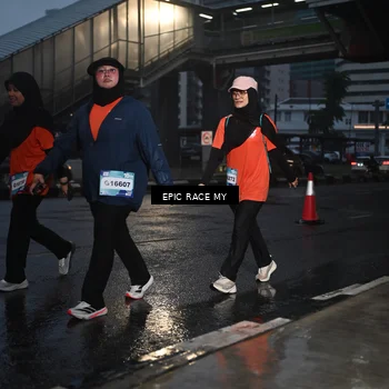 Runner Photo 7745990