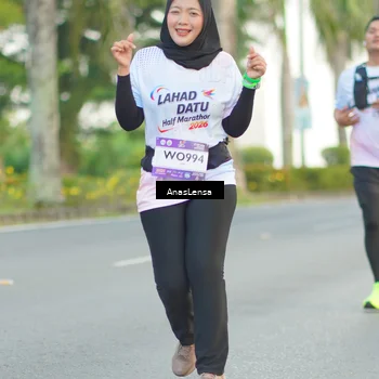 Runner Photo 7746000