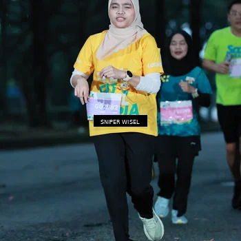 Runner Photo 7746025