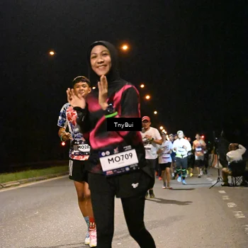 Runner Photo 7746027