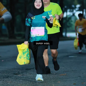 Runner Photo 7746065