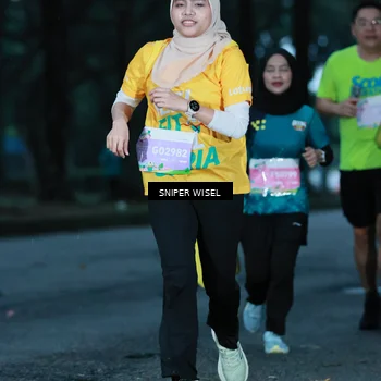 Runner Photo 7746068