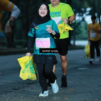 Runner Photo 7746069