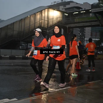 Runner Photo 7746096