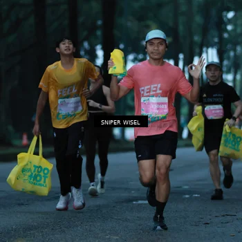 Runner Photo 7746097