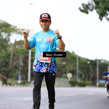 Runner Photo 7746112