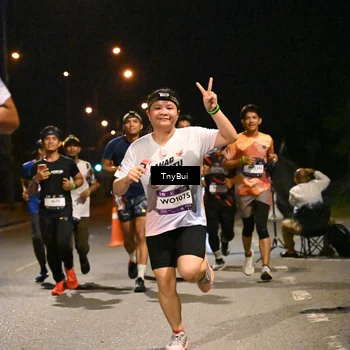 Runner Photo 7746121