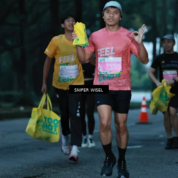 Runner Photo 7746132