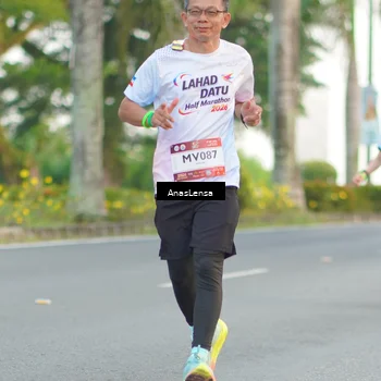 Runner Photo 7746135