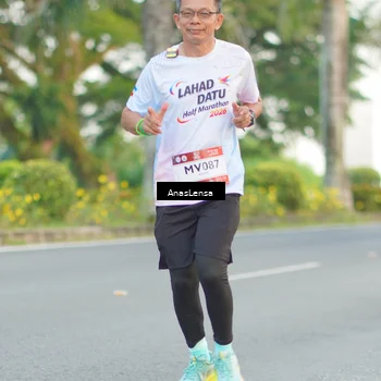 Runner Photo 7746140