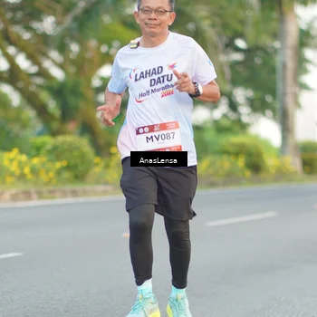 Runner Photo 7746143