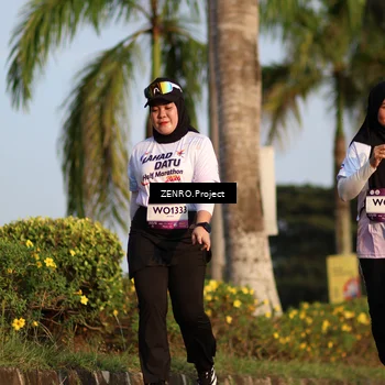 Runner Photo 7746144