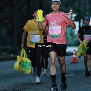 Runner Photo 7746145