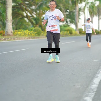 Runner Photo 7746147