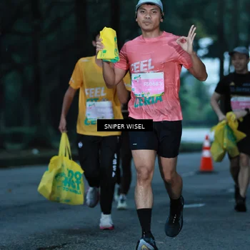 Runner Photo 7746161