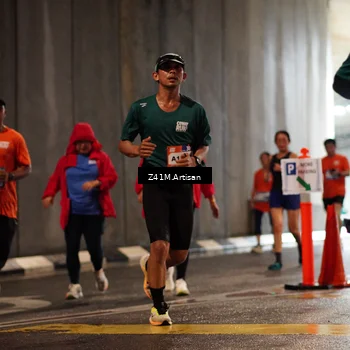 Runner Photo 7746166
