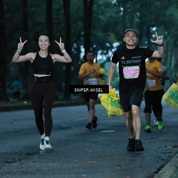 Runner Photo 7746173