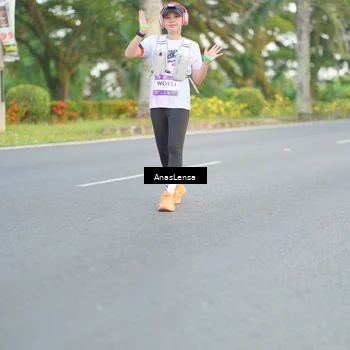 Runner Photo 7746204