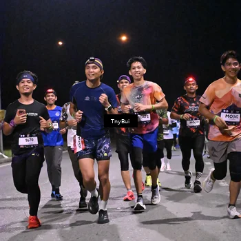 Runner Photo 7746208