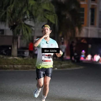 Runner Photo 7746215