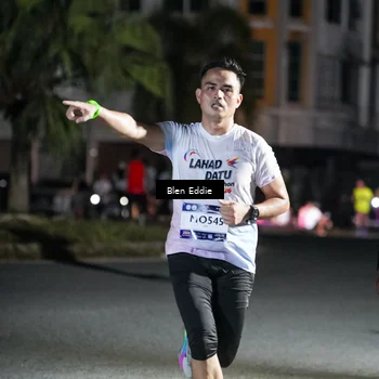 Runner Photo 7746265