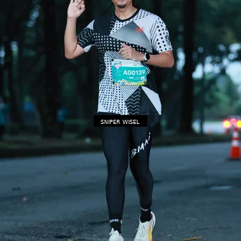 Runner Photo 7746274