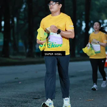 Runner Photo 7746275